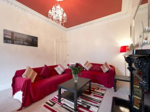 William Wallace Apartment