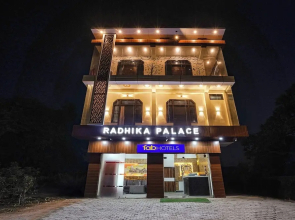 Fabhotel Radhika Palace