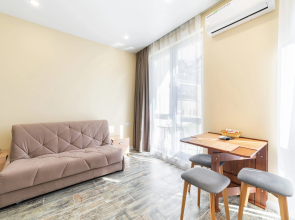 Dizaynerskaya studiya na zakrytoy territorii ryadom s basseynom Flat