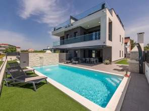 Villa Blue Sky 2