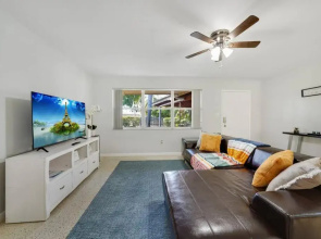 Lake House 2 in Davie