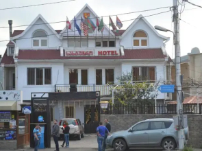 Hotel Rica