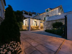 Villa Bante - Luxury Stone House