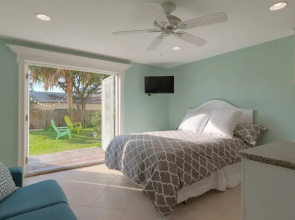 Beachside Studio With Mini Kitchen - Sleeps 2