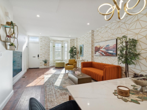 Fancy Renovated Townhome in University City that has it all