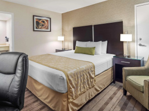 Best Western Pasadena Royale Inn & Suites