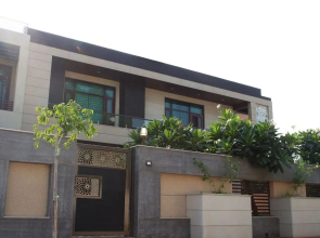 OYO 9744 Helios Homestay