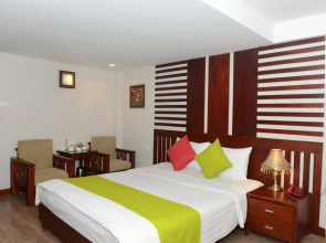 Golden Land Hotel