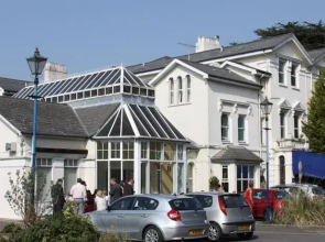 Churchills Hotel