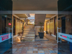 Economy Flat