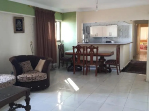 Sea view flat for FAMILY ONLY in Miami