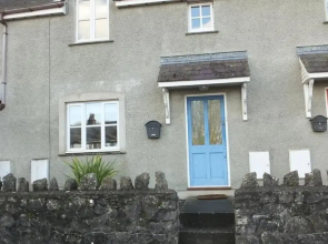 Castle Cottages 2