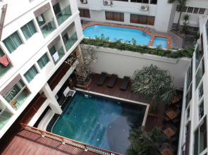 Sunshine Hotel And Residences