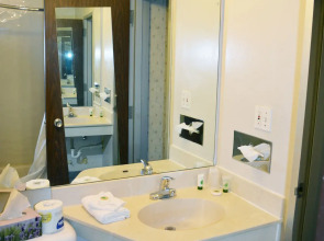 Travelodge by Wyndham Milwaukee