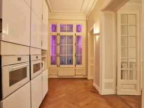 Glamorous Apartment excellent location