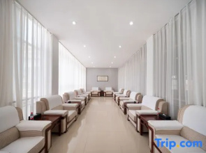 Yucheng Mulan Lake Garden Hotel (Yucheng County Government Store)