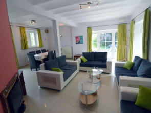 House Adjoining Mansion for a Pleasant Stay in the Region of Chimay