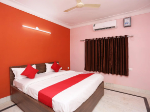 OYO Flagship 28138 Padma Resort