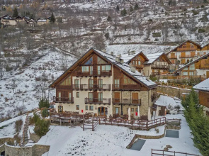 Gleise Lodge apartment