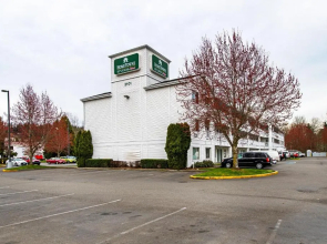 HomeTowne Studios Tacoma - Puyallup
