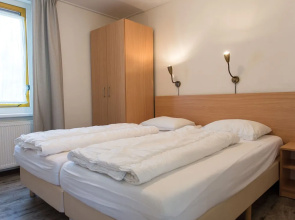 Comfortable Bungalow With Dishwasher, Near the Beach