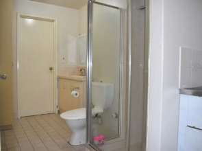 Leafy 1 Bedroom City Oasis With Pool and Terrace