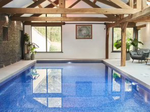 Swallows End in Lower Ashton