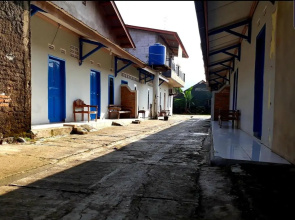 OYO 1187 Penginapan Bunda