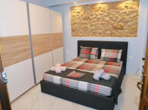 Neo Faliro train st. 2 bedrooms 4 pers. apartment