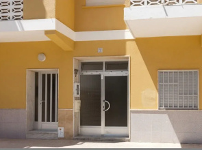 River in Daim s With 2 Bedrooms and 1 Bathrooms
