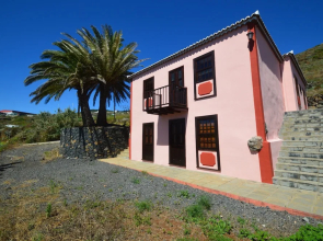 Casa Rural Las Embelgas by Isla Bonita