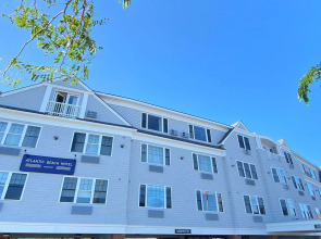Atlantic Beach Hotel and Suites Newport