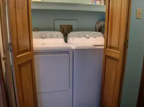 Snowfire #104B ( 2-Bedroom Condo )