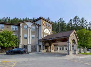Comfort Inn & Suites Mt. Rushmore