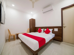 OYO 40122 Hotel Aria Inn