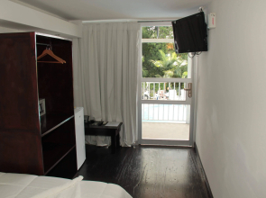 El Faro Beach Hostel