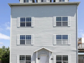 Gateway Inn 6 Bedroom Home