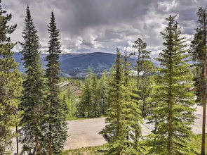 10 Mi to Keystone: Updated Mtn-view Condo