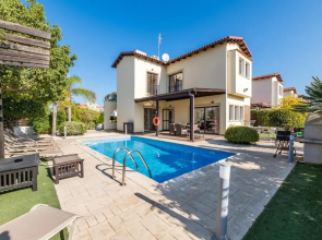 Sunnyside Villa in Protaras