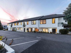 Amity Serviced Apartments