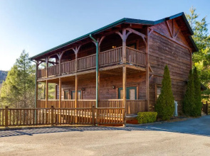 The Great Escape II, 5 Bedrooms, Sleeps 17, Game Room, Pool Access, Theater