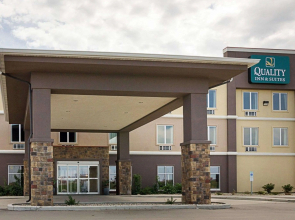 Quality Inn & Suites Minot North