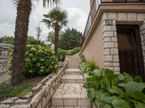 Apartments and Room Ruzica