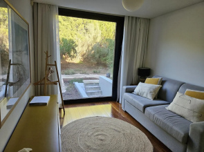 Tr ia Beach House With Pool