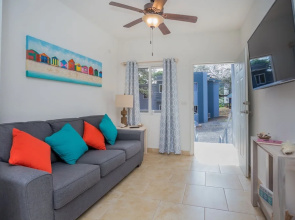 Bella Caribbean 2 Bedroom Condo by Redawning