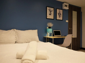 Sleep With Me Bangkok - BTS Phra Khanong