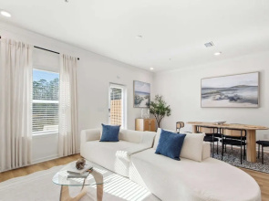 Dual Townhome Sleeps 14 Beach Fun Dining