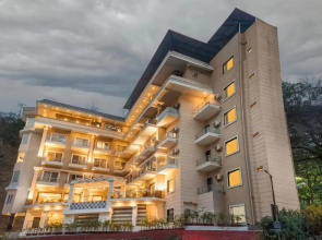 Stone Wood Hotel Rishikesh