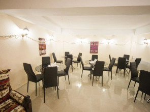 Отель Log Inn Boutique