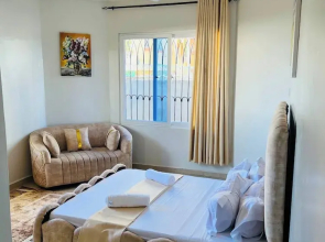 Nyali Luxe 2 BR Plage Parking